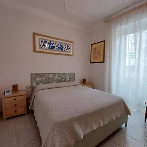 Appartamento Grazioso Bilocale Nel Cuore Dell'appio-latino, Roma